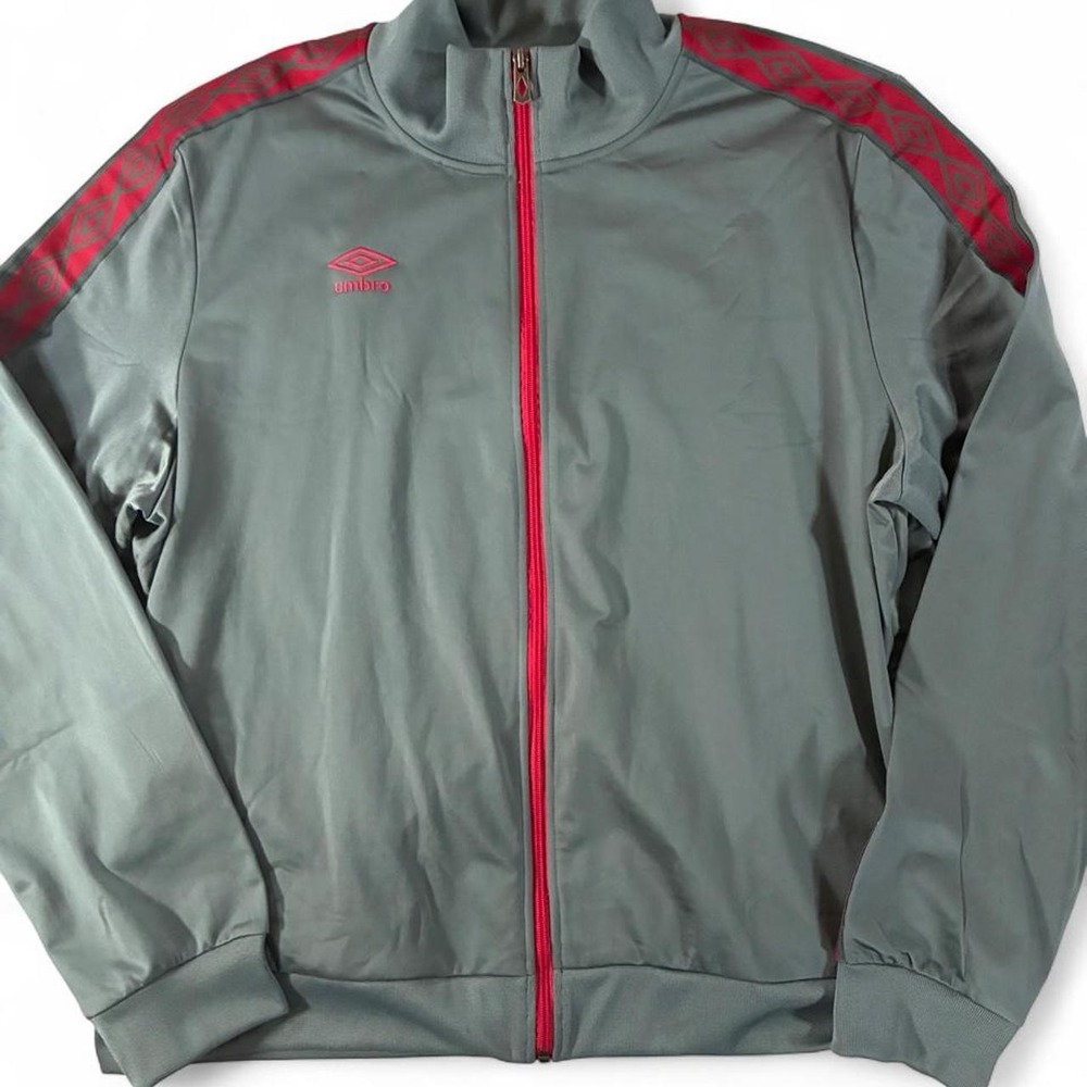 NWOT Umbro full zip up track jacket. Men's size 2XL. Gray and red